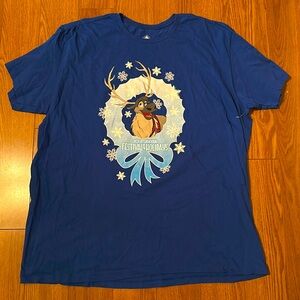 Frozen Sven holiday short sleeve T-shirt ￼